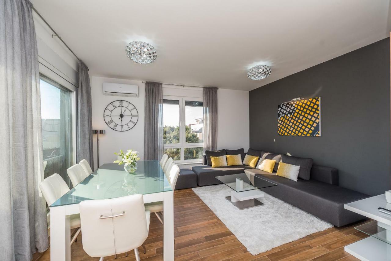 Luxury Penthouse Daire Mandre Dış mekan fotoğraf